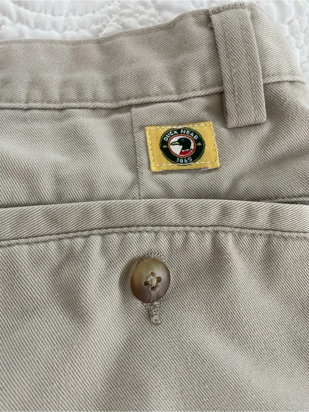 Duck Head Men’s Pleated Shorts in Light Tan Khaki 38”
